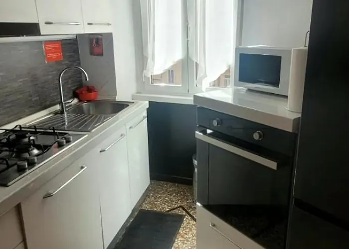 Apartamento Red Moon House - Tra Policlinico E Piazza Bologna *