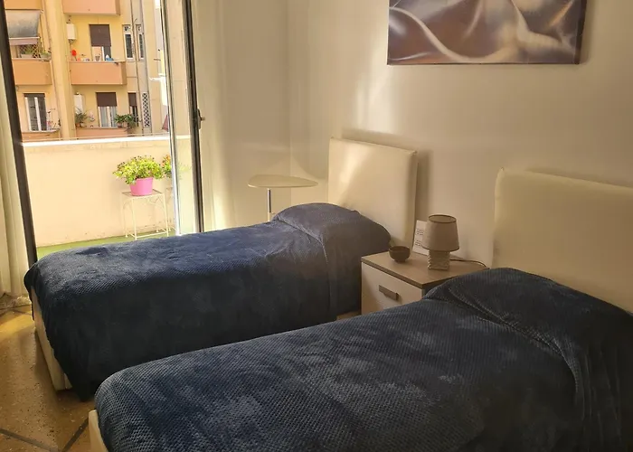Red Moon House - Tra Policlinico E Piazza Bologna
